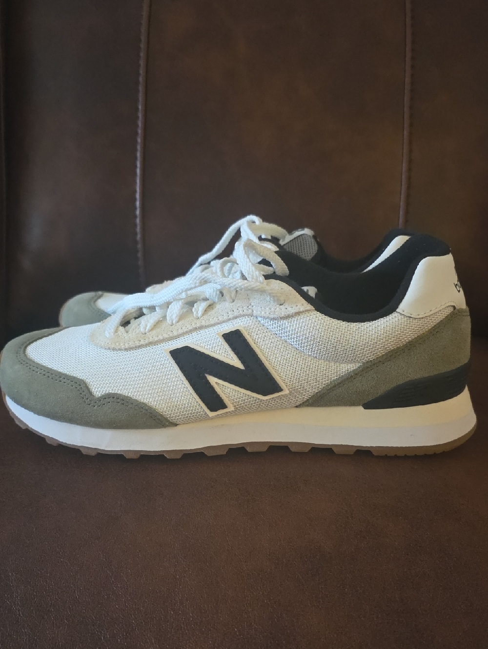 New Balance Men's Sneakers - White & Olive Green